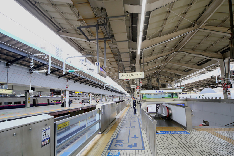 東京駅第七乗降場上屋根改修工事写真